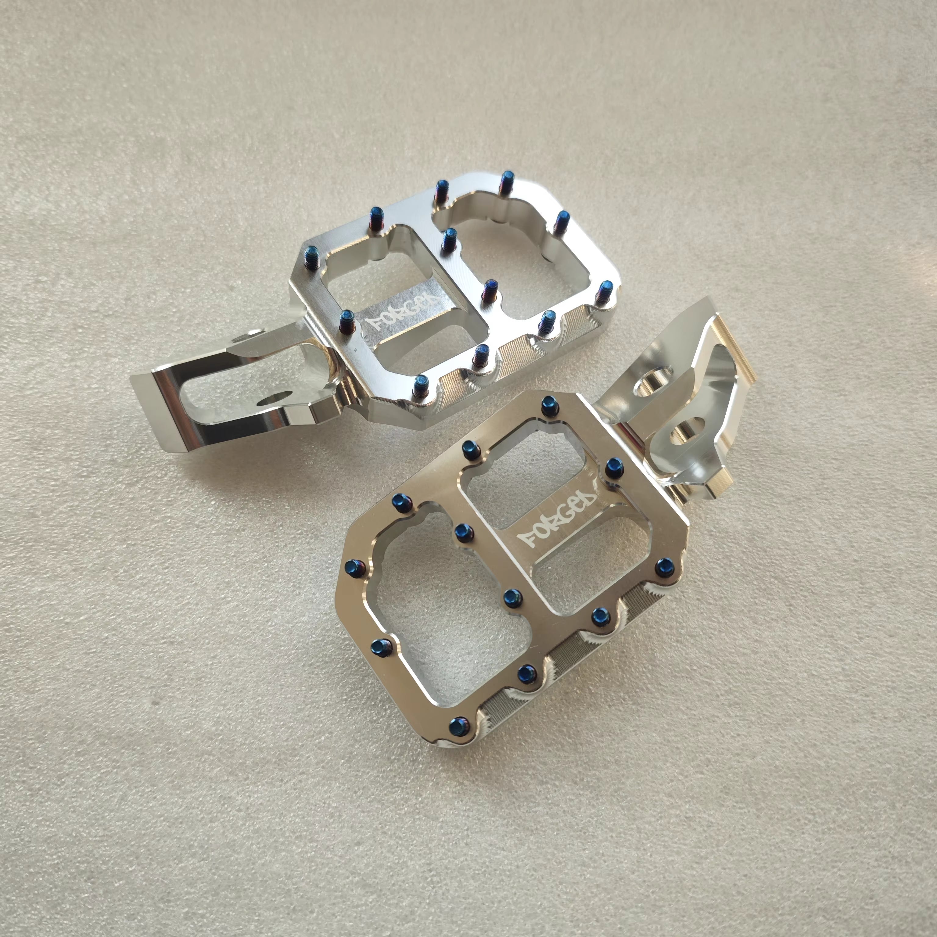FORGED Super-Wide Footpegs