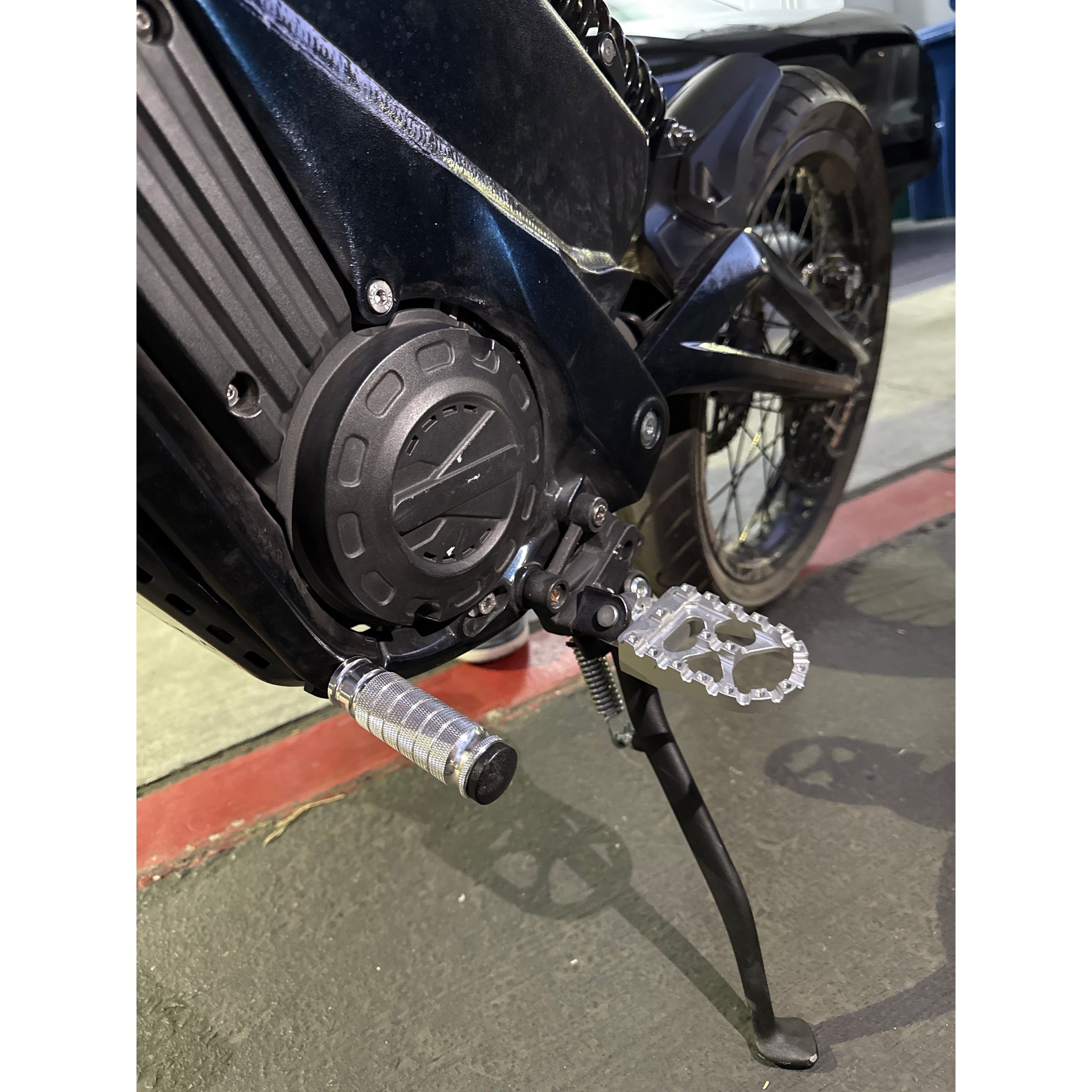 Foot Lock Peg