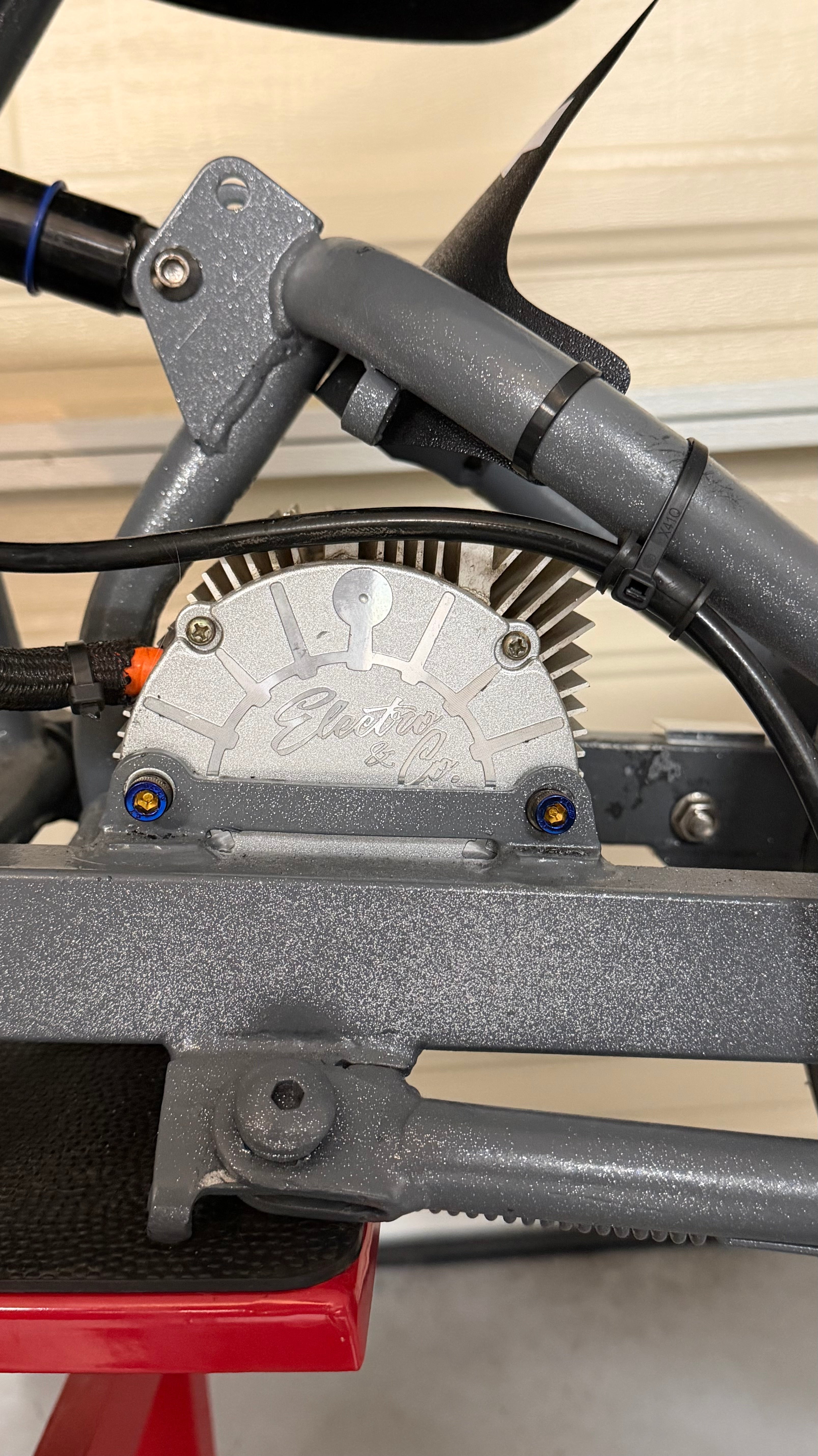 Razor Titanium Motor Bolt